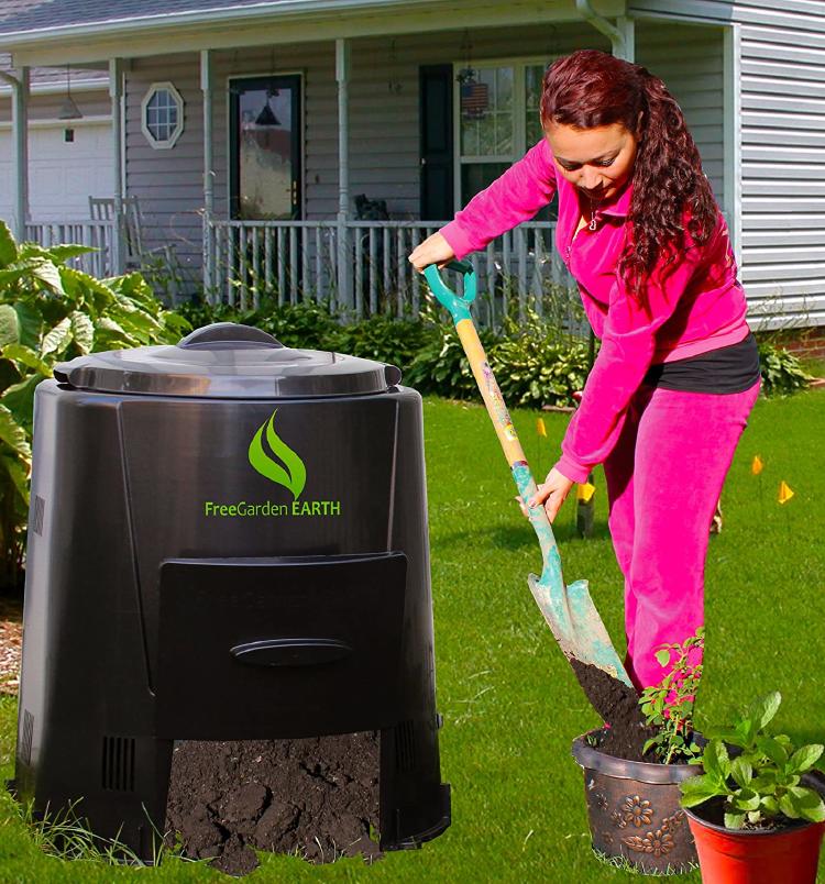 Enviro world 82 gallon Woman using the compost bin