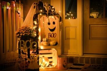 Best Sustainable Halloween Outdoor Lights to Impress Everyone